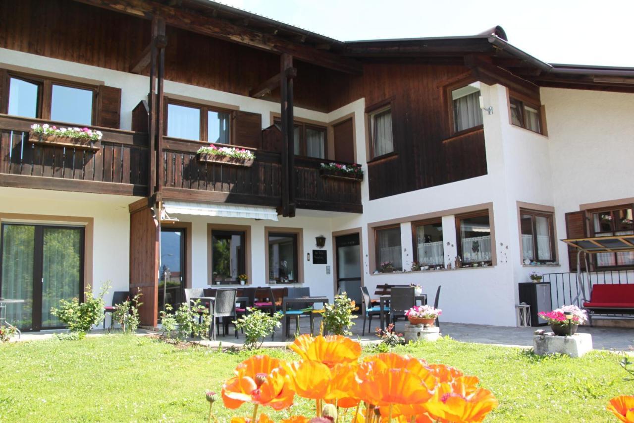 Garni Färbe Hotell Sterzing Exteriör bild